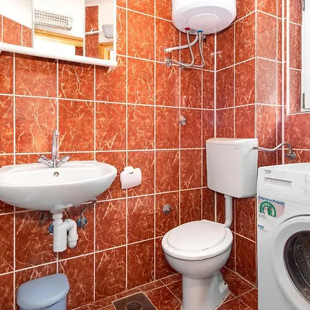 Apartment 1 Bedroom Cozy In