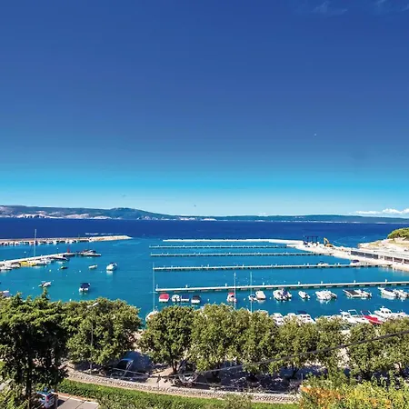 Διαμέρισμα Lovely In