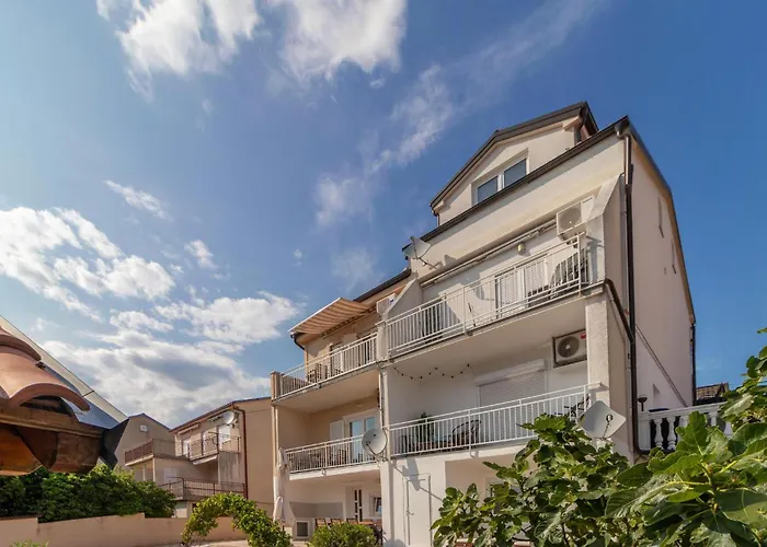 Lovely In * Novi Vinodolski